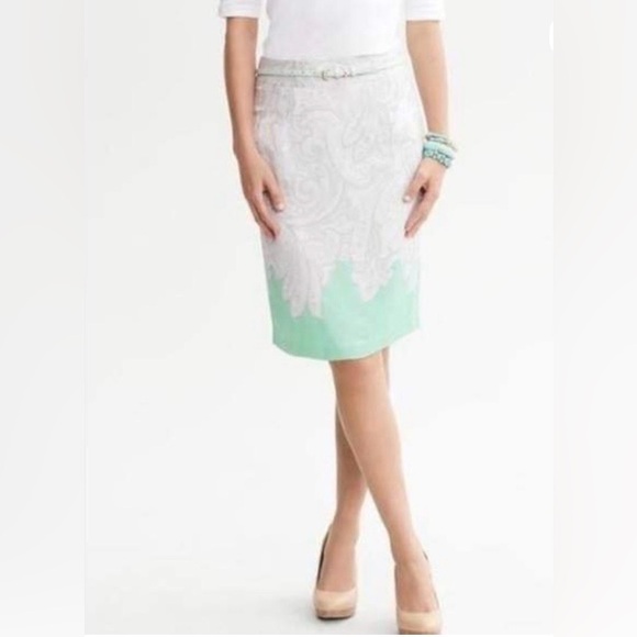 Banana Republic Dresses & Skirts - BANANA REPUBLIC EUC